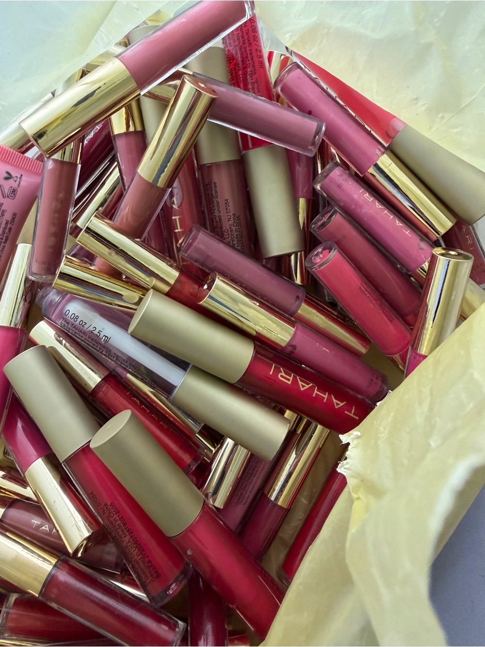 50x Tahari Assorted Pink & Red Lip Gloss Bundle